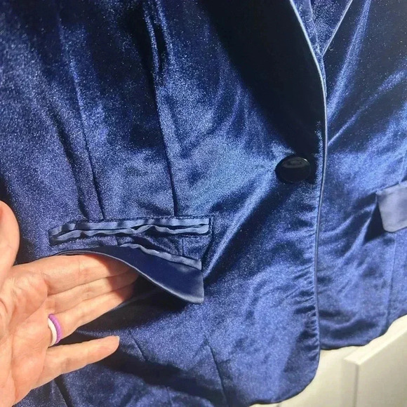 Fate Navy Blue Velvet like Blazer. Size small. Single button. Double pocket - Picture 2 of 11
